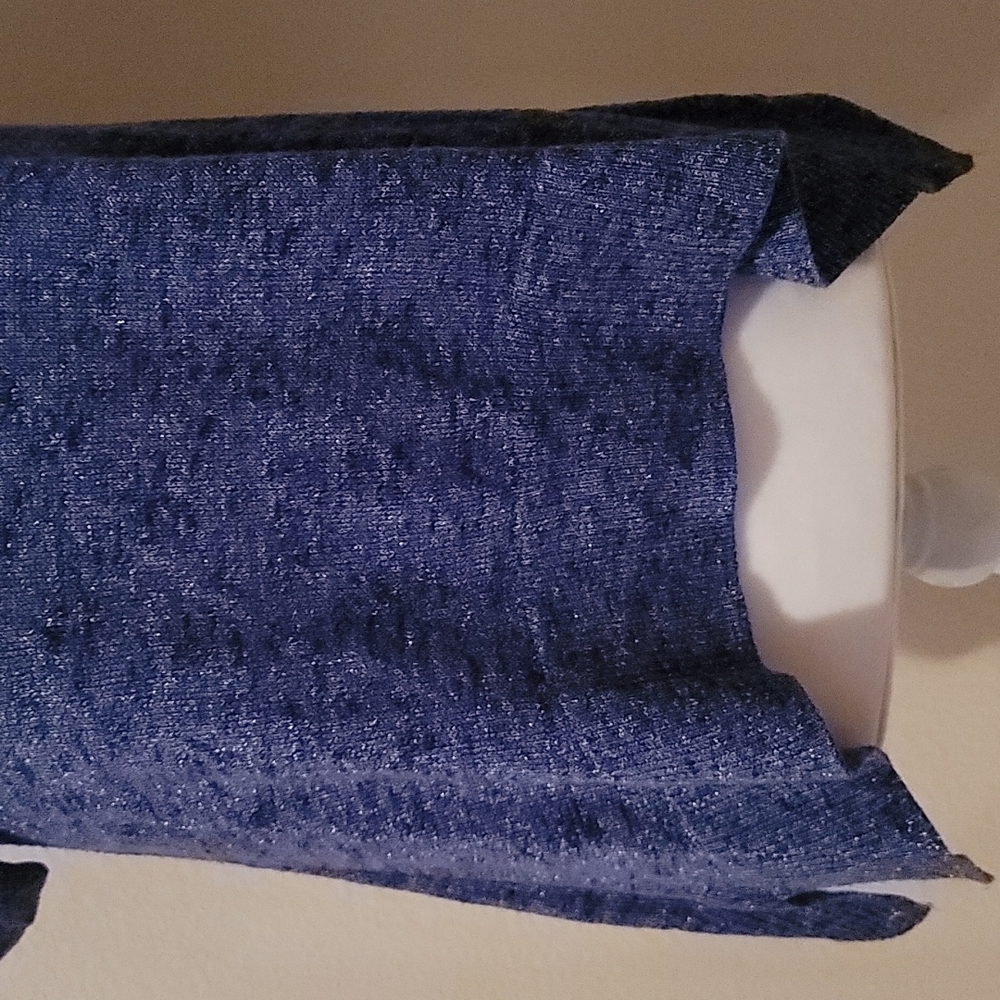 Sweaters - Picture 12 of 16